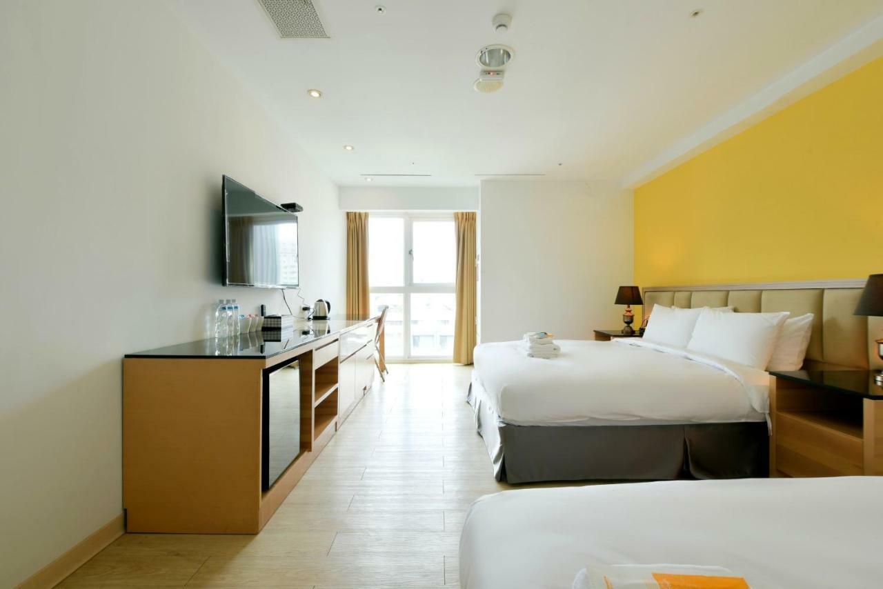 Hotel Champs Elysees Tajcshung Kültér fotó